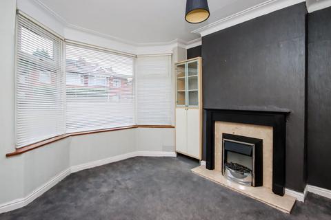 3 bedroom semi-detached house to rent, Montrose Avenue, Stretford, Manchester, M32