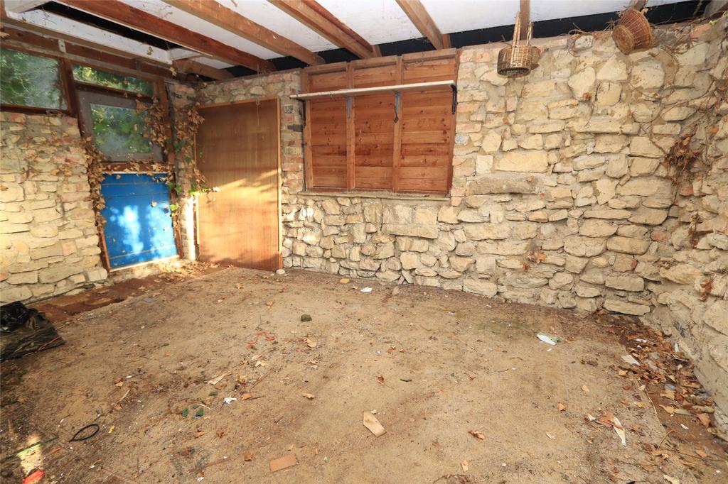 Outbuilding
