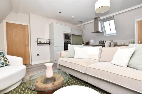 2 bedroom apartment for sale, 13 Priestley Manor, Peel Street, Morley, Leeds, West Yorkshire