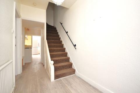 3 bedroom terraced house to rent, Verulam Road - Greenford UB6