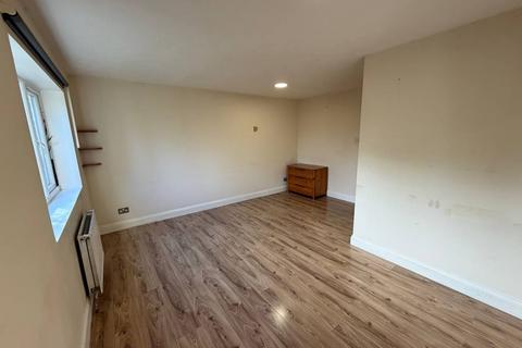2 bedroom flat for sale, Flat , Redwood Court,  Christchurch Avenue, London