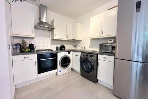 2 bedroom apartment to rent, 30 Queen Street, London N17