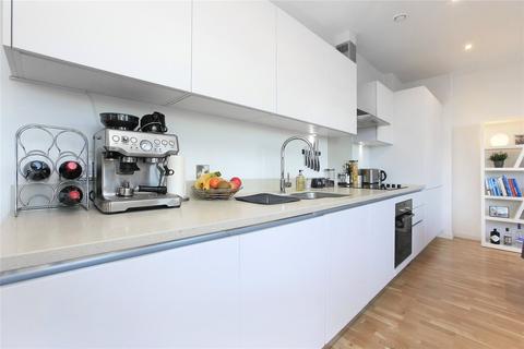 2 bedroom flat to rent, Leigham Court Road, London SW16
