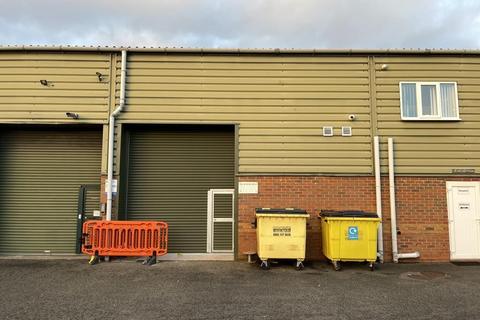 Warehouse to rent, Brownhills Rd Stoke On Trent ST6 4RP