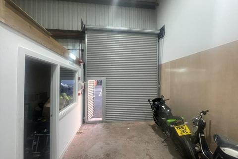Warehouse to rent, Brownhills Rd Stoke On Trent ST6 4RP