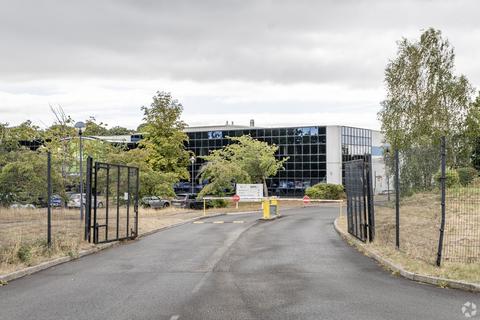 Office to rent, South Lake Dr Newport NP10 8AS