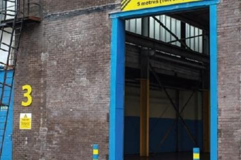 Warehouse to rent, Mostyn St Pontyclun CF72 8YU