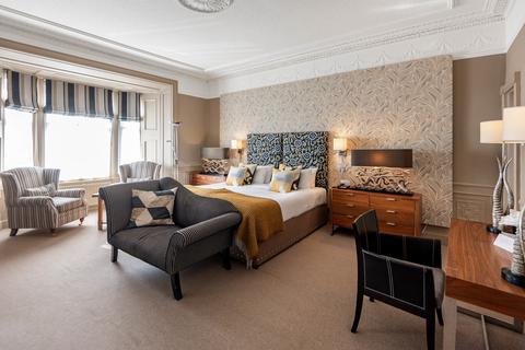 Hospitality for sale, 3 Market Sq Melrose TD6 9PQ