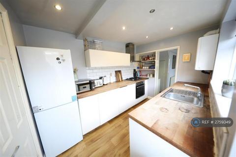 2 bedroom terraced house to rent, Thoresby Street, Hull, HU5