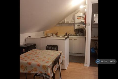 1 bedroom flat to rent, Willoughby Road, London, N8