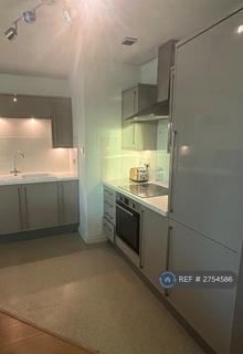 2 bedroom flat to rent, Chapel Street, Salford, M3