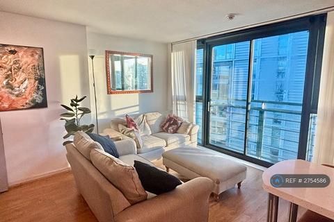 2 bedroom flat to rent, Chapel Street, Salford, M3