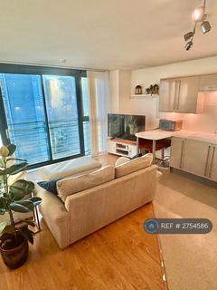 2 bedroom flat to rent, Chapel Street, Salford, M3
