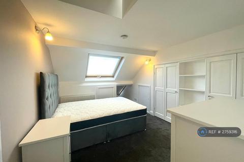 1 bedroom in a house share to rent, Gloucester Road North, Bristol, BS7