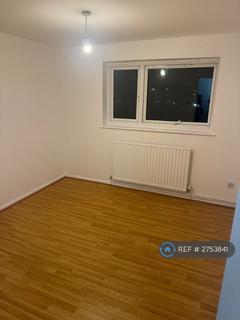 2 bedroom flat to rent, Swallow Drive, Northolt, UB5
