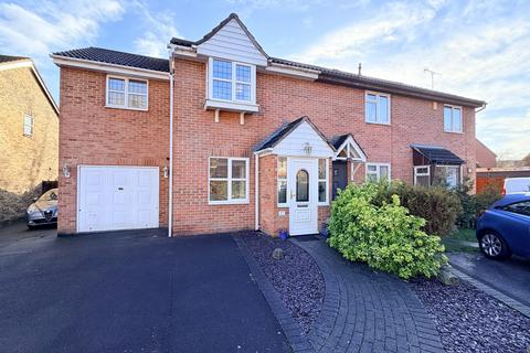 3 bedroom end of terrace house for sale, Bankfoot, Badgers Dene, Grays