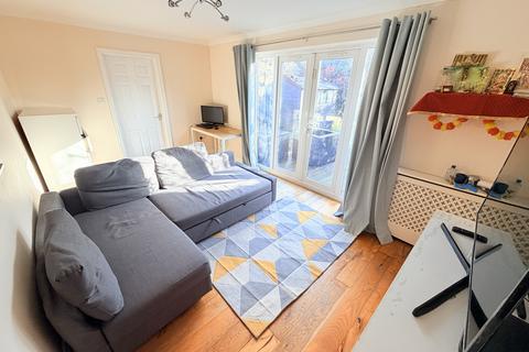 3 bedroom end of terrace house for sale, Bankfoot, Badgers Dene, Grays