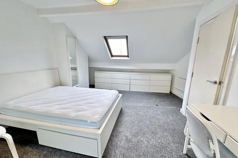 2 bedroom duplex to rent, 2 Gatefield Road Abbeydale Sheffield S7 1RD