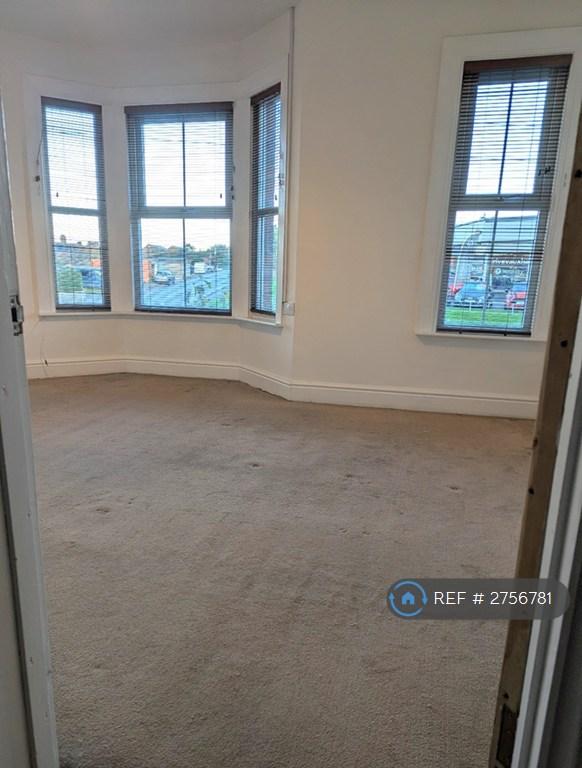 Main Bedroom With Bay