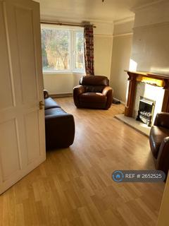 3 bedroom semi-detached house to rent, The Crescent, Irlam, Manchester, M44