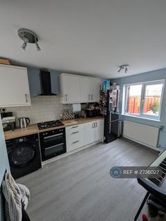 2 bedroom terraced house to rent, Roach Vale, Colchester, CO4