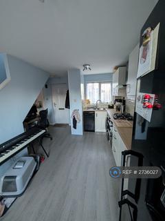 2 bedroom terraced house to rent, Roach Vale, Colchester, CO4