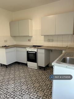 3 bedroom flat to rent, Glenavon House, Kings Norton, Birmingham, B38