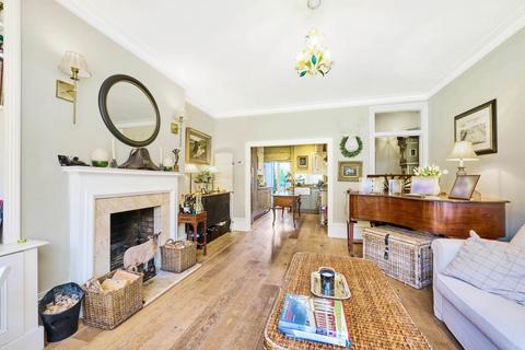3 bedroom flat to rent, Albert Bridge Road, London, SW11
