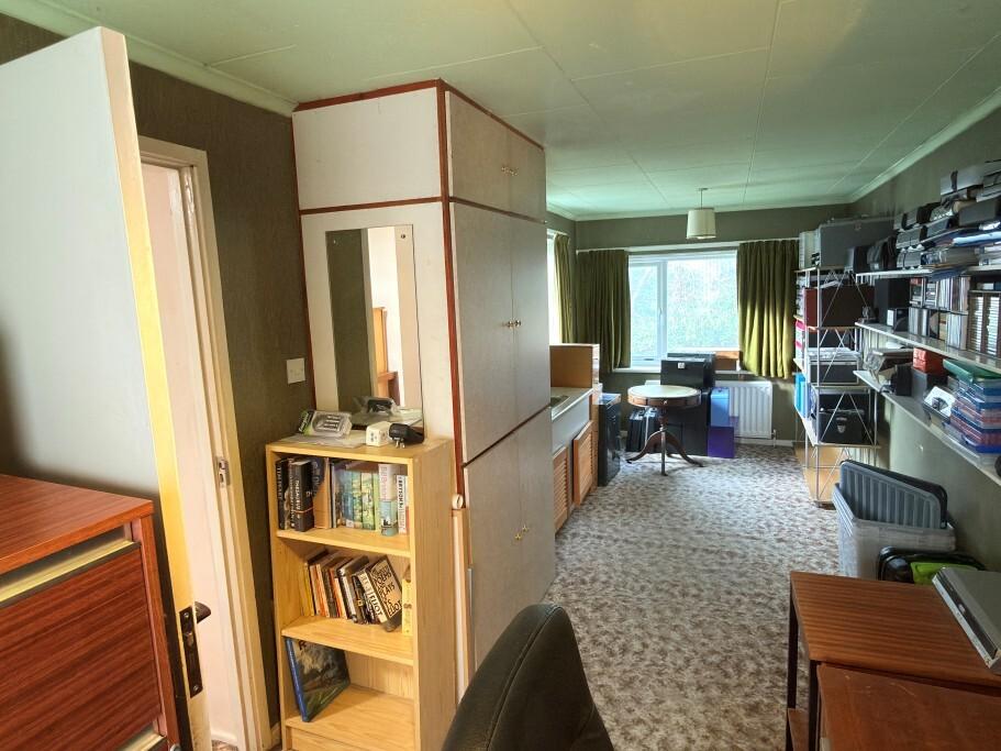Bedroom 1 Pic 1