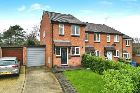 2 bedroom end of terrace house for sale, Wargrove Drive, Sandhurst GU47