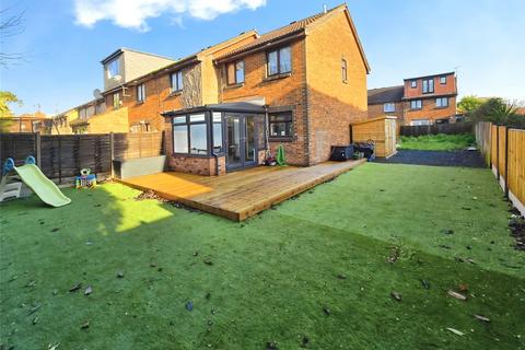 3 bedroom end of terrace house for sale, Tarragon Close, London SE14