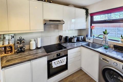 3 bedroom end of terrace house for sale, Tarragon Close, London SE14