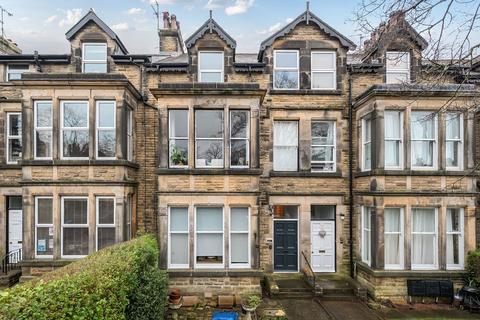 2 bedroom flat for sale, Hazelroyd, Franklin Mount, HG1