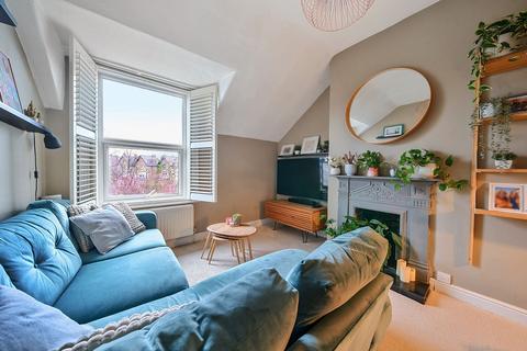 2 bedroom flat for sale, Hazelroyd, Franklin Mount, HG1