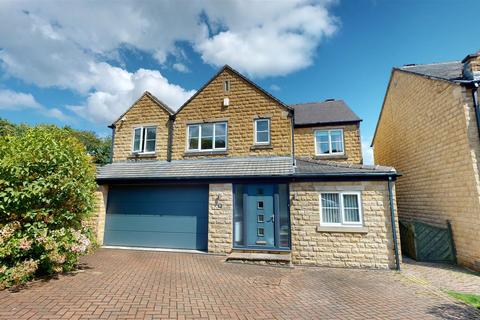 4 bedroom detached house for sale, Upper Hall View, Northowram, Halifax