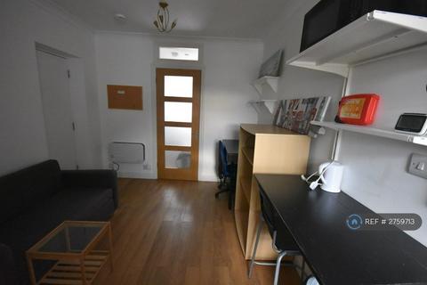 1 bedroom maisonette to rent, Lilac Road, Southampton, SO16
