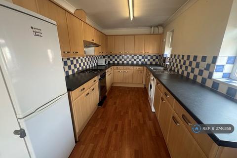2 bedroom flat to rent, St. Josephs Court, Gabalfa, Cardiff, CF14
