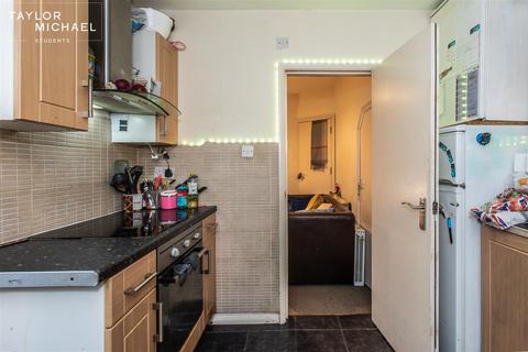 4 bedroom terraced house to rent, Coombe Terrace, Brighton