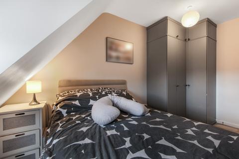2 bedroom flat for sale, Semley Road, Norbury, London, SW16