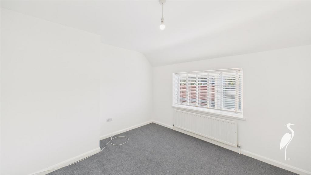 Bedroom 1 (rear)