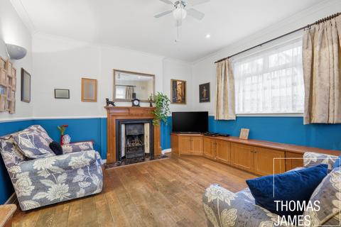 undefined, Lytton Avenue, London, N13