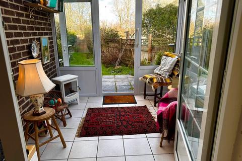 3 bedroom semi-detached house for sale, Old Bath Road, Newbury, RG14