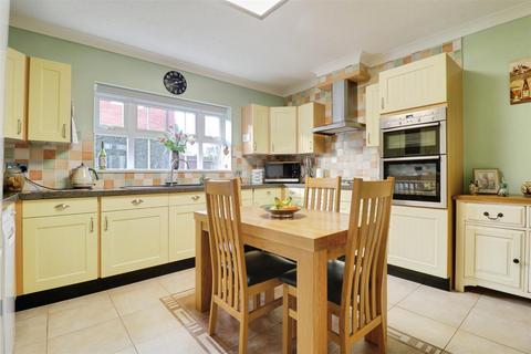 4 bedroom detached house for sale, Birch Valley Road, Kidsgrove