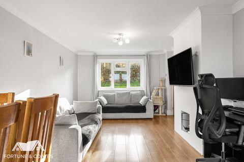 2 bedroom terraced house for sale, Rundells, Harlow