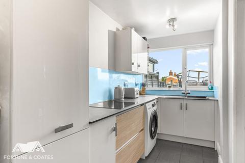 2 bedroom terraced house for sale, Rundells, Harlow