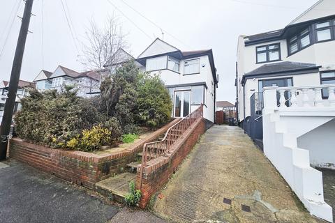 3 bedroom terraced house for sale, Southend Road,  Woodford Green, IG8