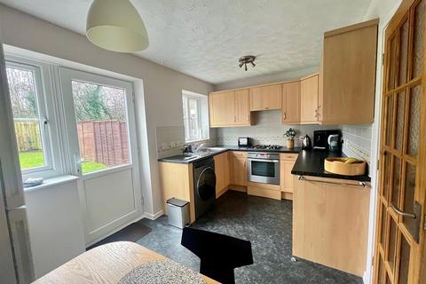 2 bedroom semi-detached house for sale, Bramble Close, Malvern