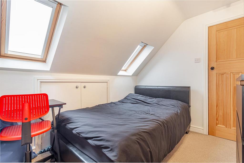 Bedroom-4-2.jpg
