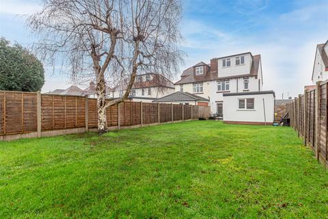 4 bedroom semi-detached house for sale, Grange Avenue, Worcester