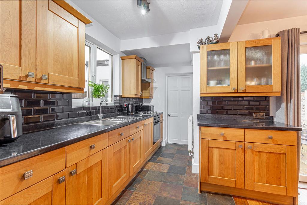 Kitchen-2.jpg